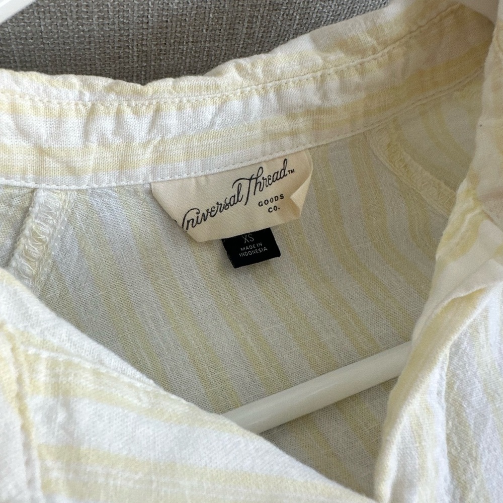 Long Sleeve Button Up Top - Picture 3 of 10